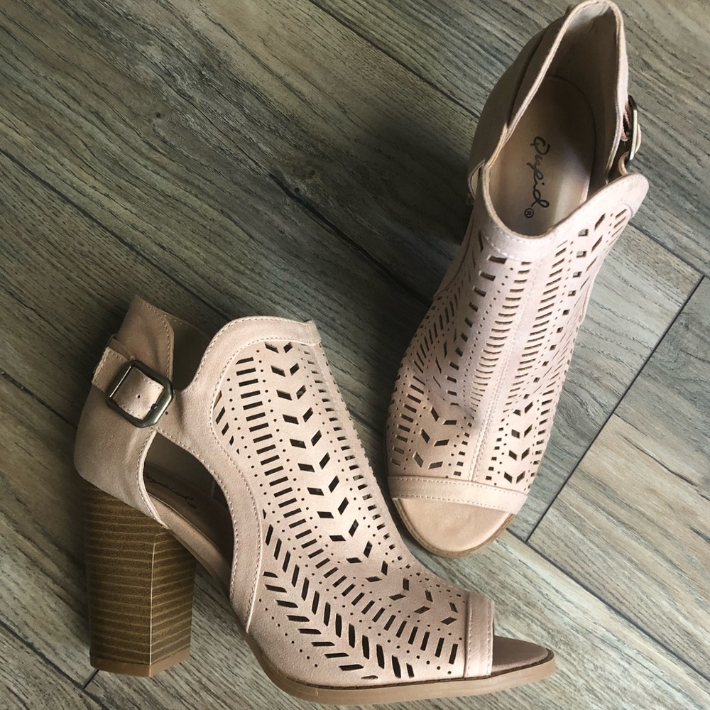 NEW Qupid Candence Heel Buckle Booties - Picture 2 of 4